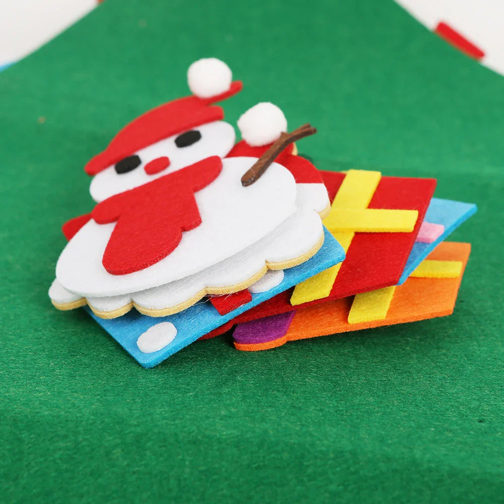 Bonhomme de neige en feutre Montessori DIY pour sapin de Noël